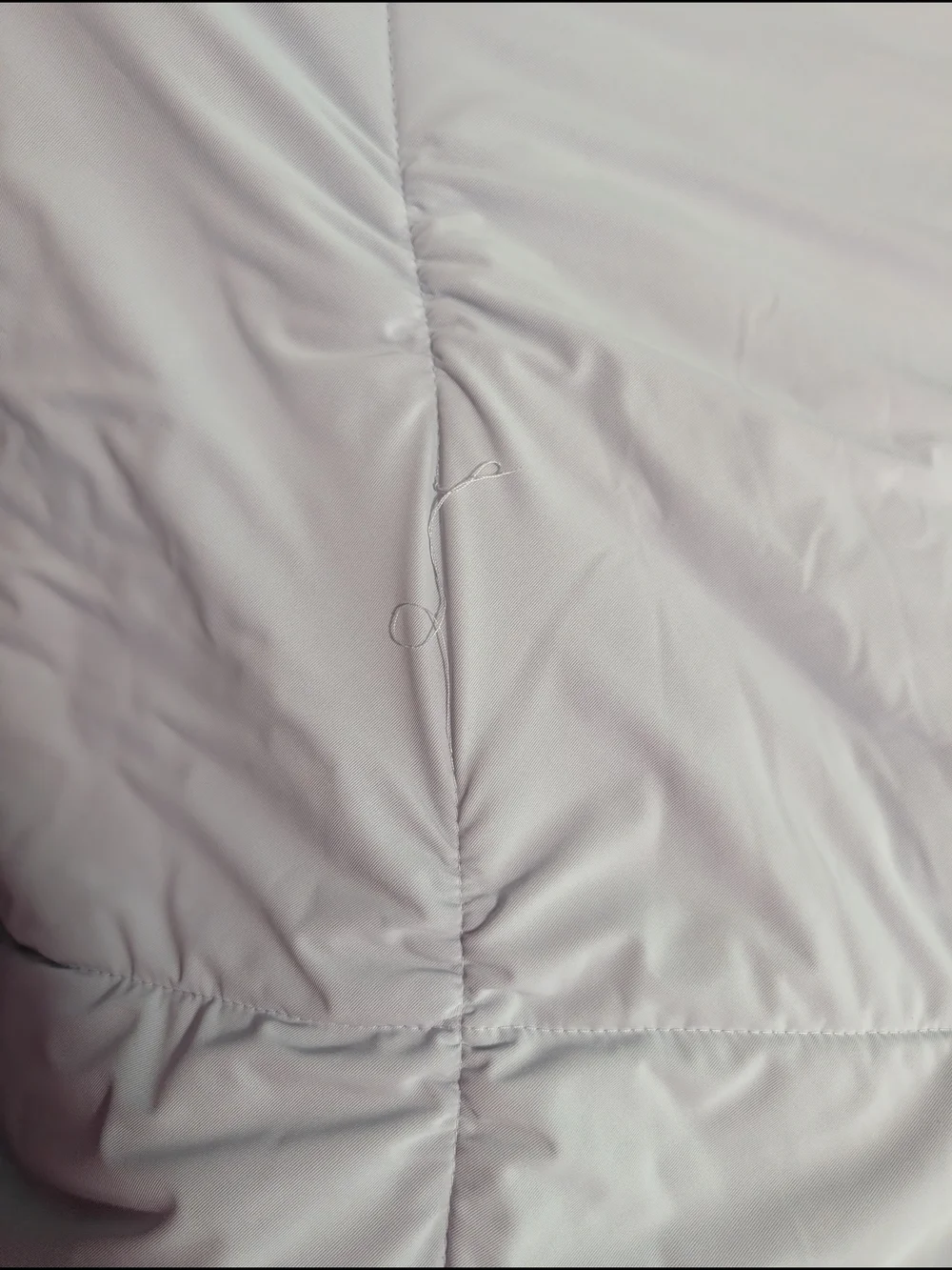 Boutique Reversible Cooling Comforter Navy & Light Blue Full/Queen 90x96 (EUC)